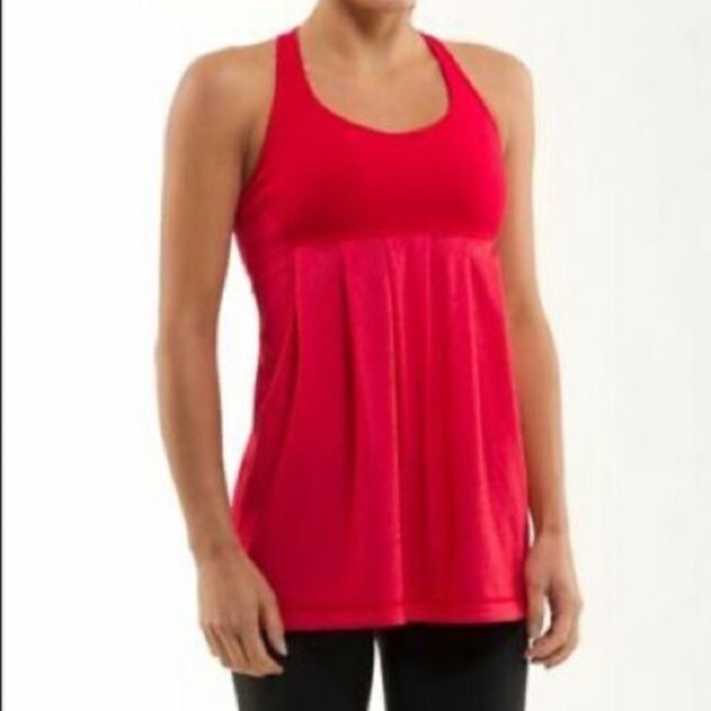 Lululemon shelf bra red Venus tank size 8